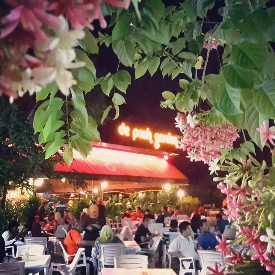 Restoran De Pauh Garden